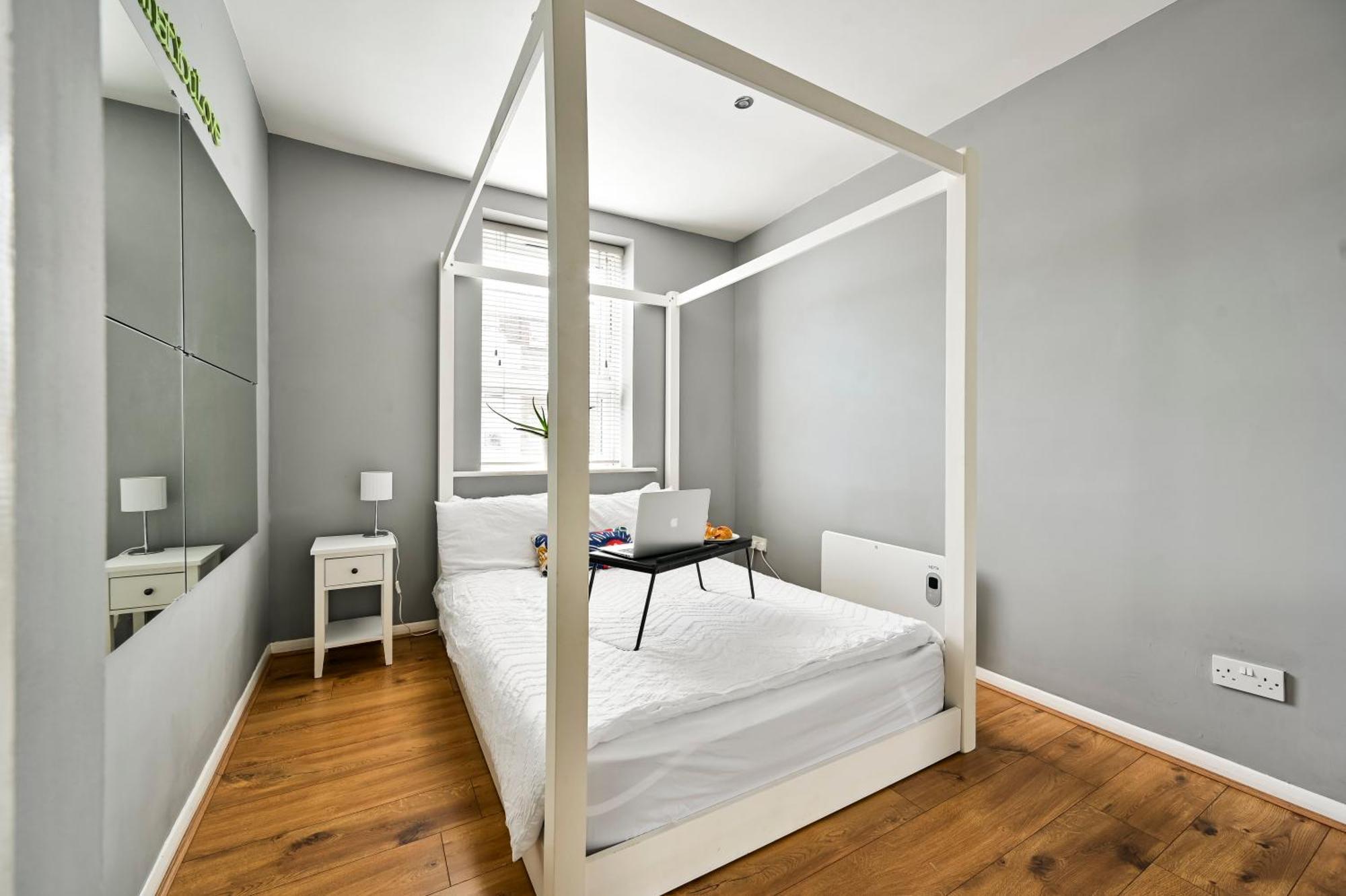 Ferienwohnung Cosy 1-Bed E15, Sleeps 4, 1 Min From Tube Station Near O2 Arena London Exterior foto