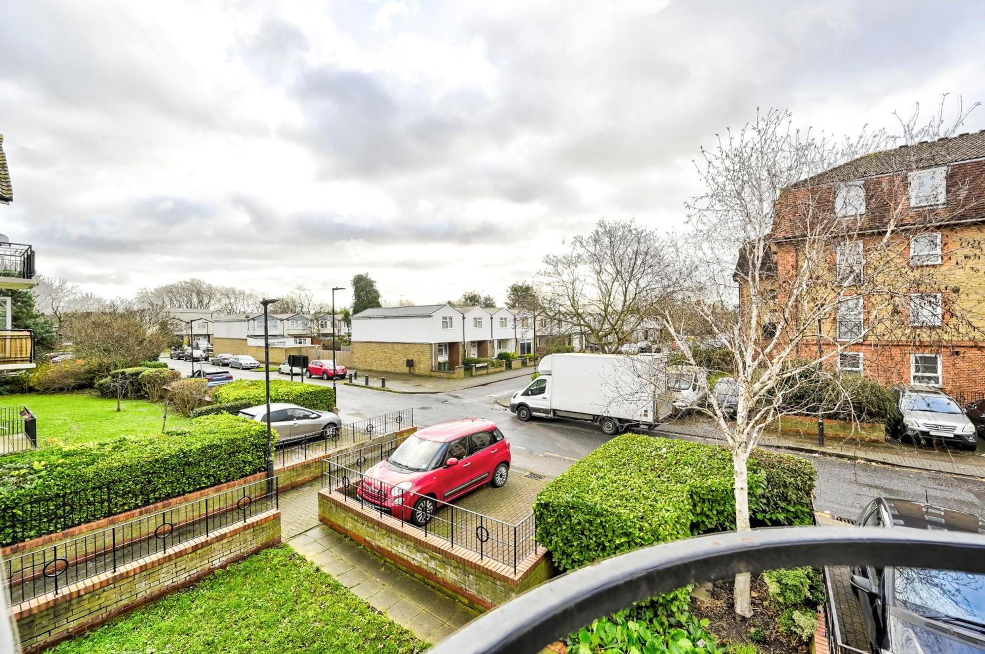 Ferienwohnung Cosy 1-Bed E15, Sleeps 4, 1 Min From Tube Station Near O2 Arena London Exterior foto
